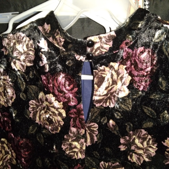 Dress - Picture 4 of 5